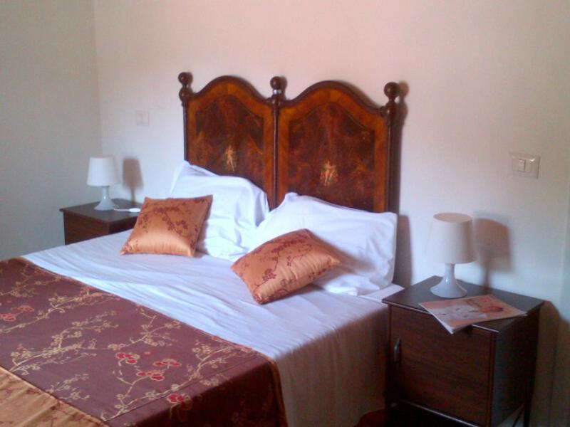 Il Lupo Rosso Bed & Breakfast Santu Lussurgiu Eksteriør bilde